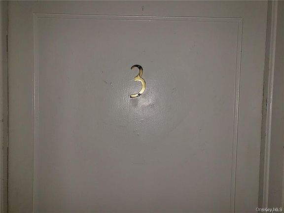 2nd image of 18 Reservoir Rd #3