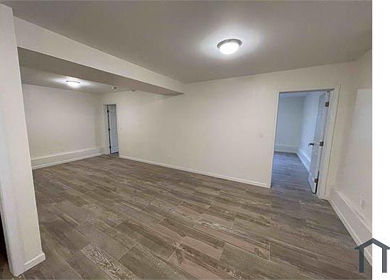 5th image of 1382 Revere Ave #B