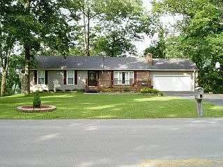 1st image of 252 Robin Hood Trl