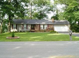 252 Robin Hood Trl, Bowling Green, KY 42101