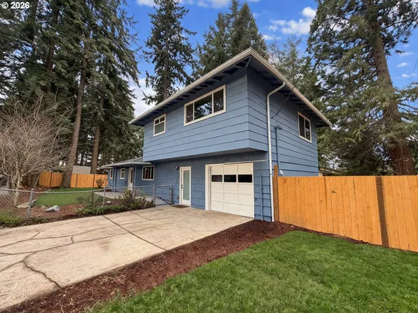 18655 SE Yamhill Cir, Portland, OR 97233