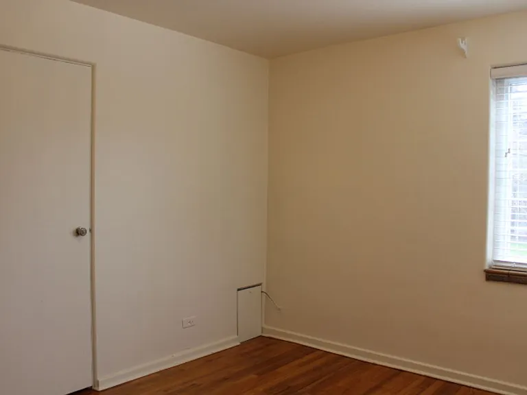 1110 Grape St — Photo 8