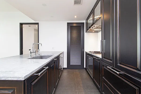 Rented by Starts New York Realty LLC | media 6