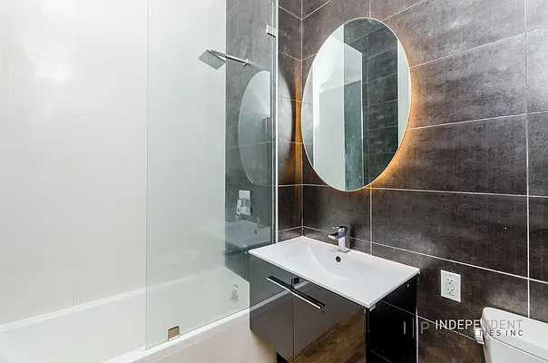 Rented by Independent Properties NYC Inc | media 25