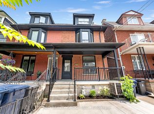 89 Beatrice St #2, Toronto, ON M6J 2T2
