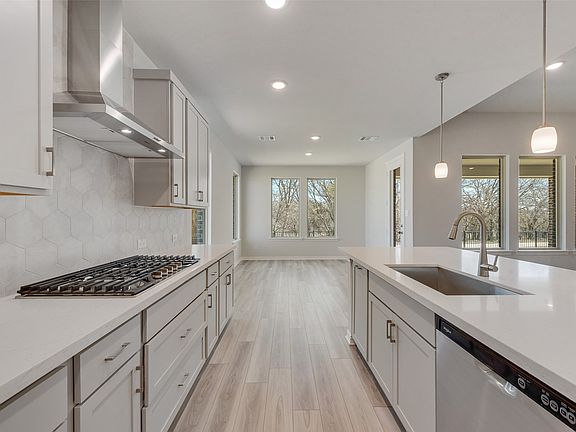 3rd image of 15028 Pizarro Ct