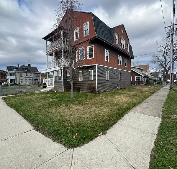 664 Chicopee St #1 — Photo 17