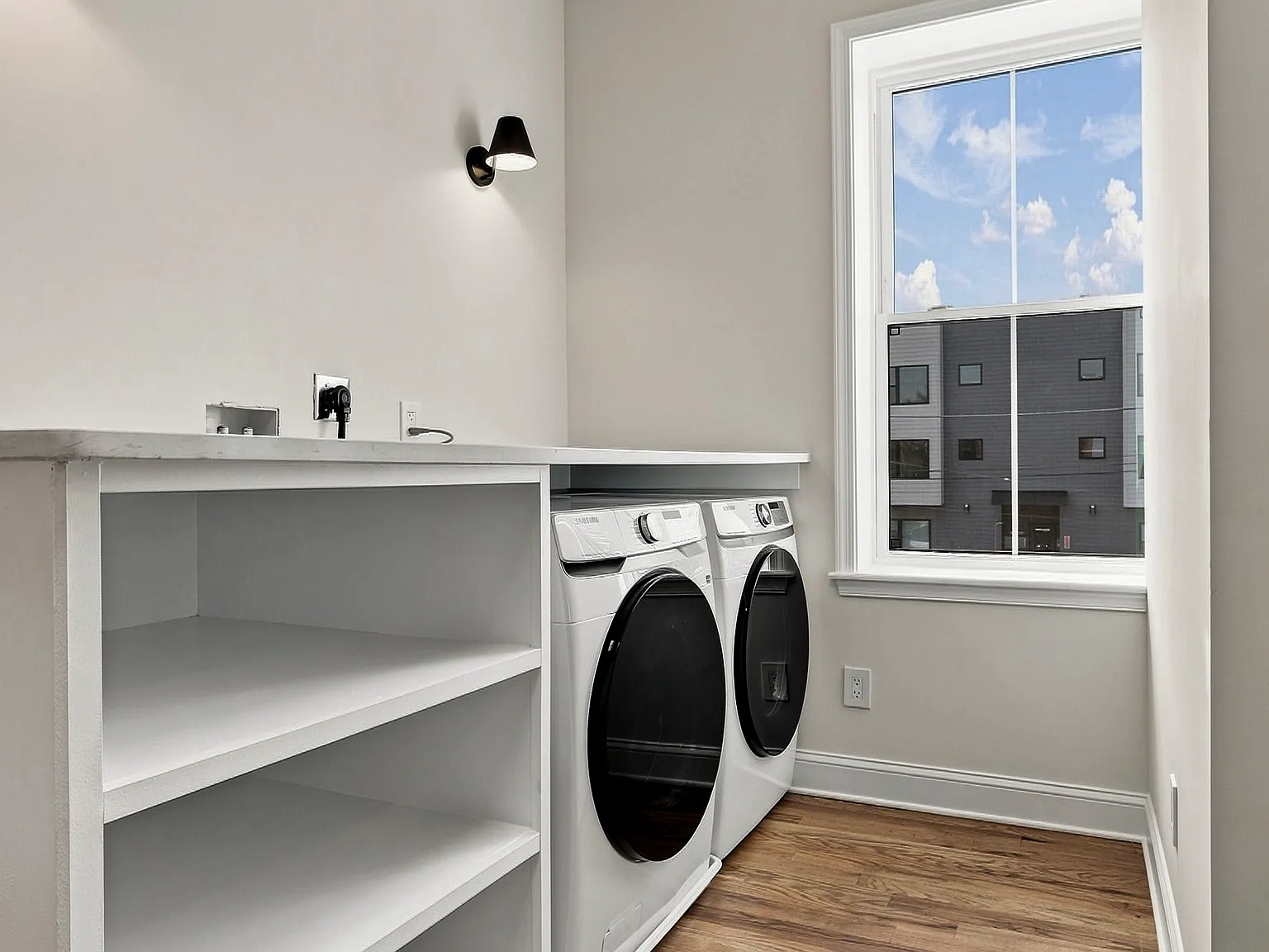 4 bed, 3.5 bath, $2,345 — Photo 4