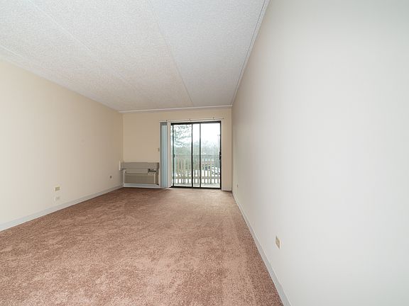 3rd image of 1700 Wedgewood Dr APT 206
