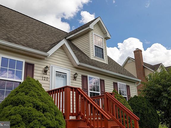 4th image of 120 Tyler Dr