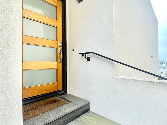 2nd image of 19 Kenwood Way