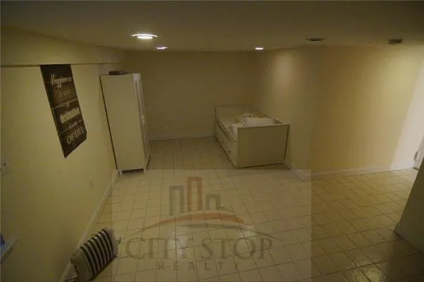 Rented by City Stop Realty | media 50