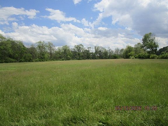 3rd image of Graves Rd