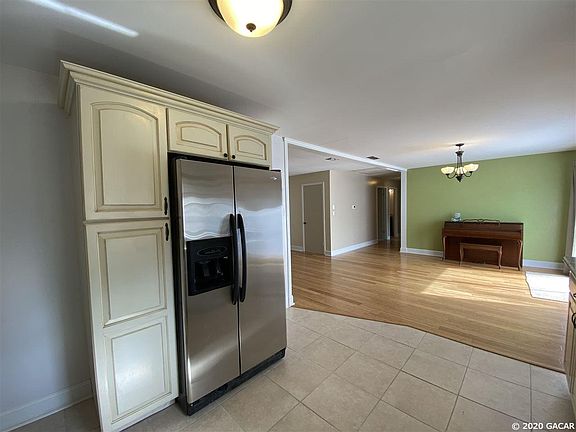 5th image of 3709 NW 22nd Pl