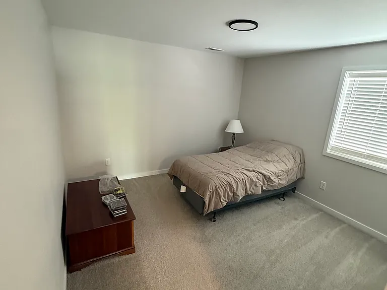 205 E Broadway St — Photo 17