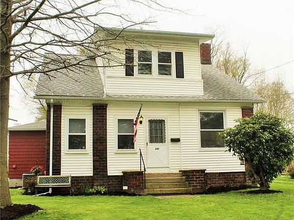 2nd image of 401 Ash St