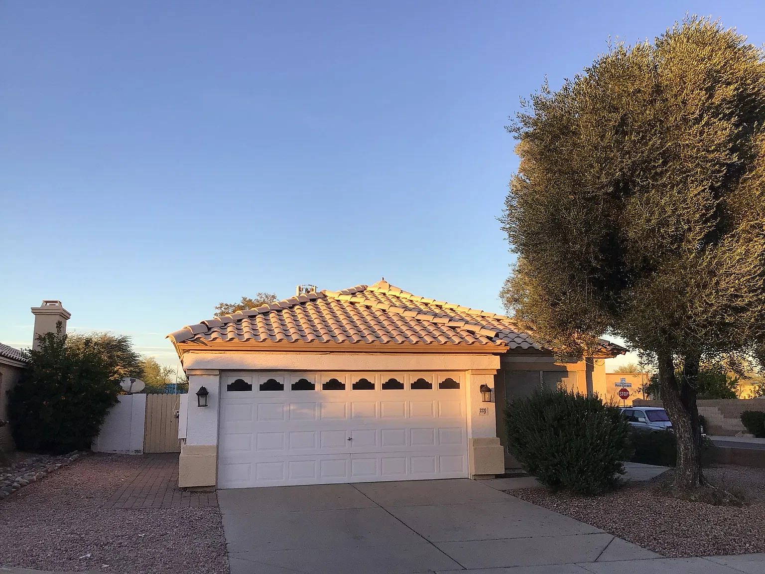 2220 E Ross Ave — Photo 1