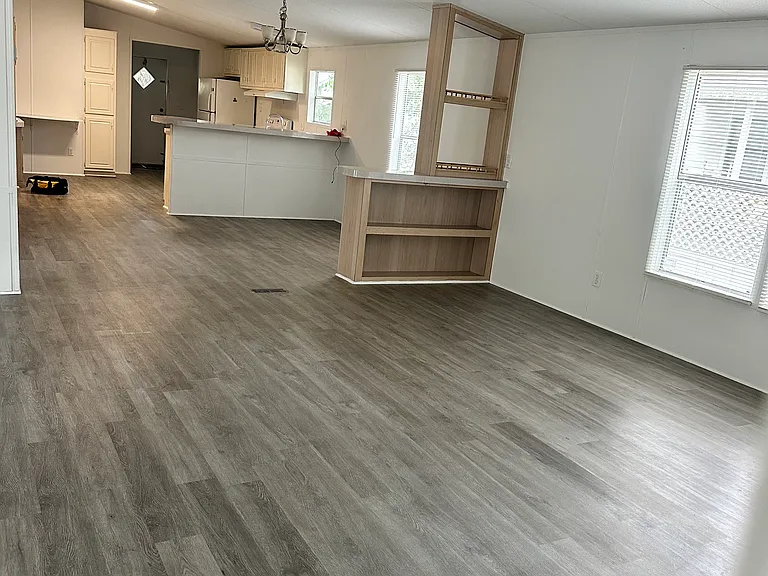 127 Shady Pines Dr — Photo 1