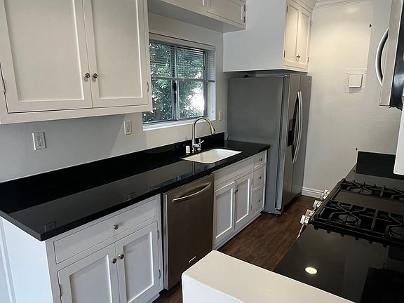 3rd image of 9131 Cattaraugus Ave APT 10