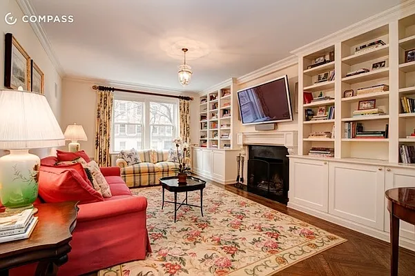 Sold by Compass | media 1