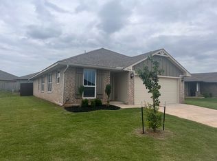 19904 Forsythe Dr, Edmond, OK 73012