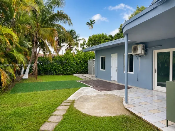 3171 SW 26th St #3, Miami, FL 33133