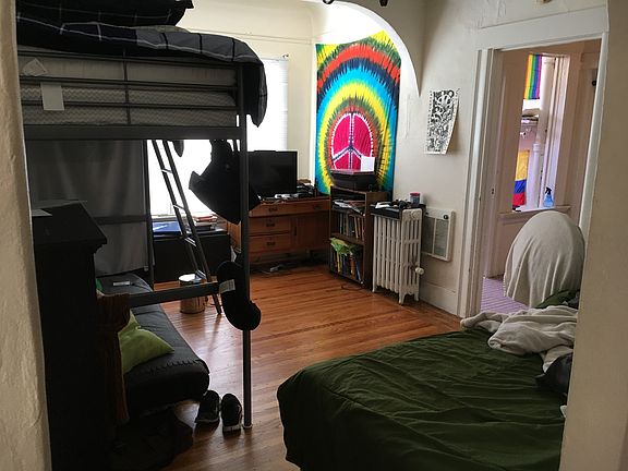 3rd image of 2214 Haste St Unit 3