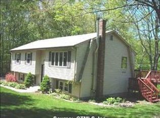 182 Whalehead Rd, Gales Ferry, CT 06335