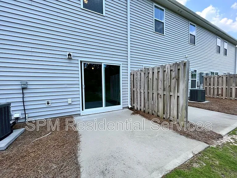 1513 Grey Cliff Run — Photo 17