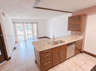 470 S Park Rd #7104, Hollywood, FL 33021