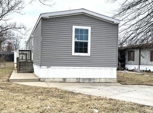 547 Deborah Ln, Chicago Heights, IL 60411