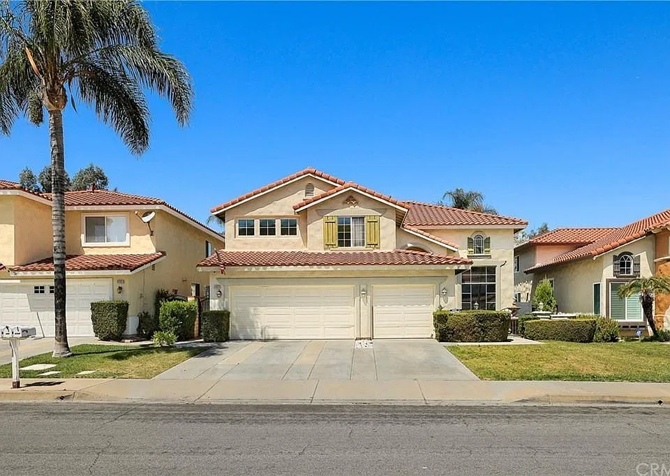 4688 Torrey Pines Dr