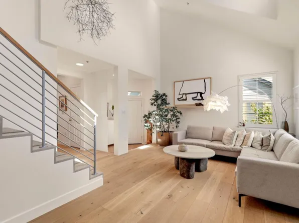 24 Creekside Ln, San Mateo, CA 94401