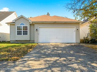 5807 Hudson Lake Dr, Louisville, KY 40291