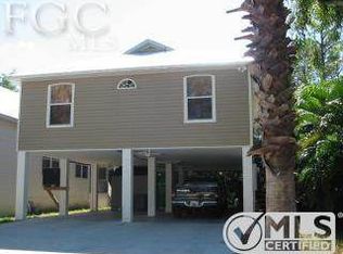 6111 Waterway Bay Dr, Fort Myers, FL 33908