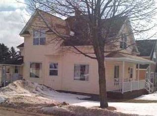 801 Stambaugh Ave, Iron River, MI 49935