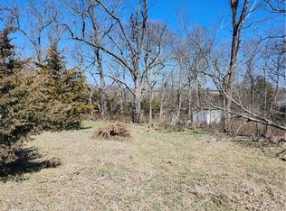 49 Oak Crest Dr, Linn Valley, KS 66040