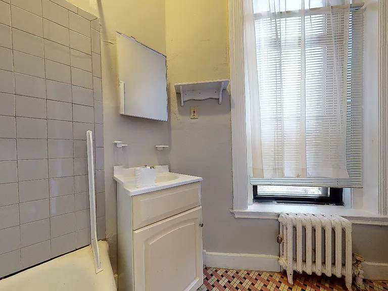 9 Sewall Ave — Photo 73