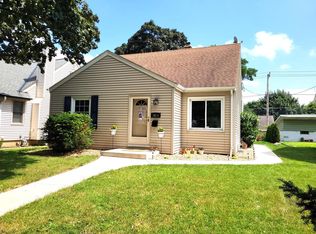 2610 S 62nd St, Milwaukee, WI 53219