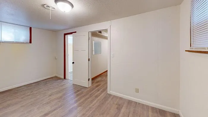 710 E Avenue F — Photo 6