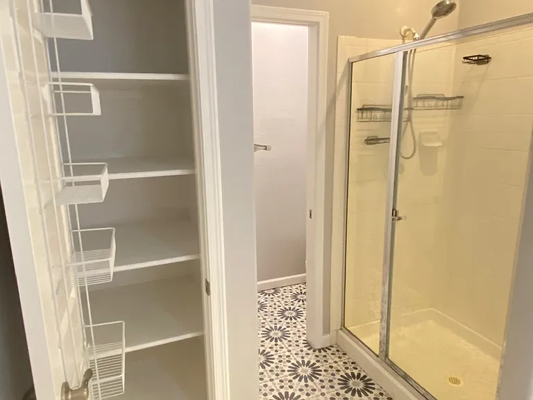 3358 E Wickieup Ln — Photo 26