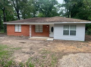 301 Milton St, Pineville, LA 71360