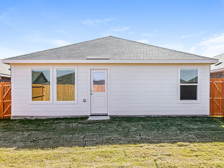 1708 Crossbill St — Photo 16