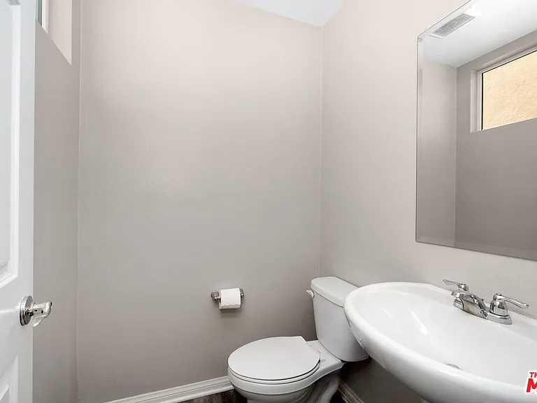 757 Daniel Freeman Cir — Photo 20