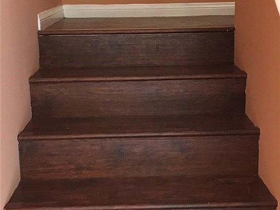 5th image of 9324 Holmes Ave