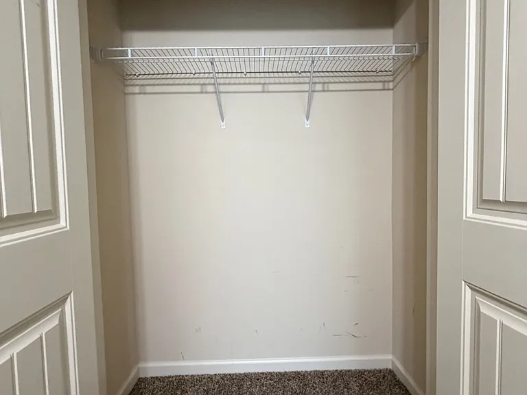 881 Franklin Mill Trce — Photo 31