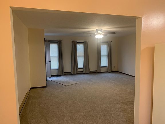 2nd image of 366 Brookland Dr