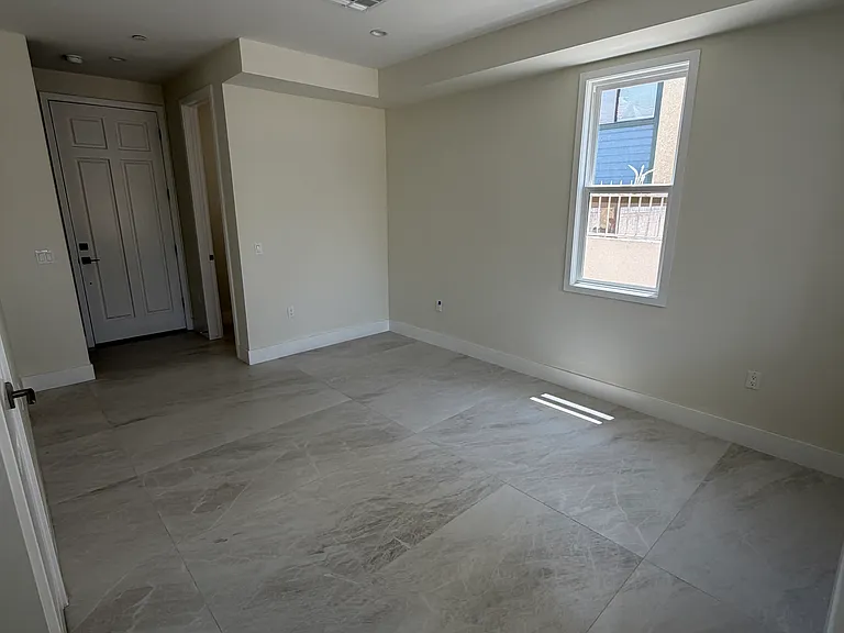 2708 Birch St #2710B — Photo 8