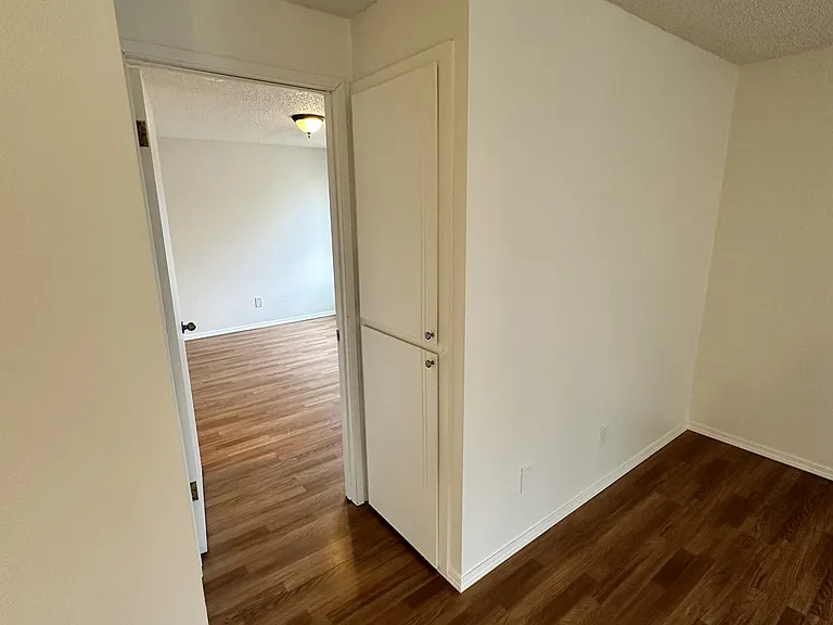 1723 W 8th Ave #5 — Photo 6