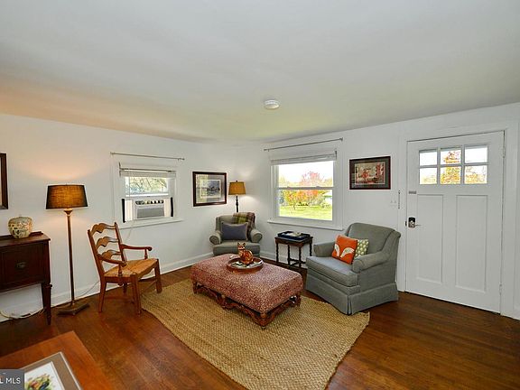 5th image of 22282 Saint Louis Rd